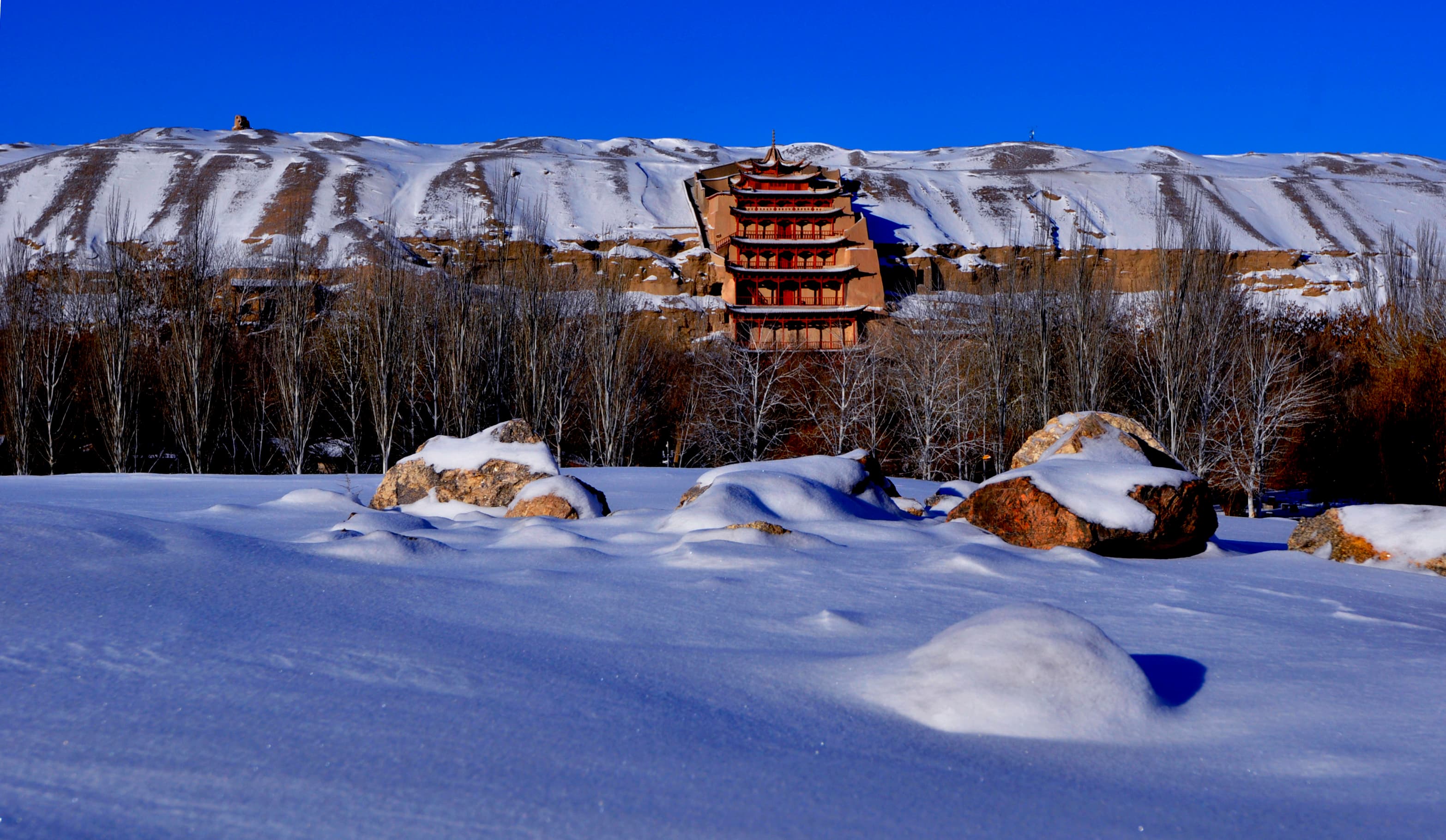 莫高雪景.jpg