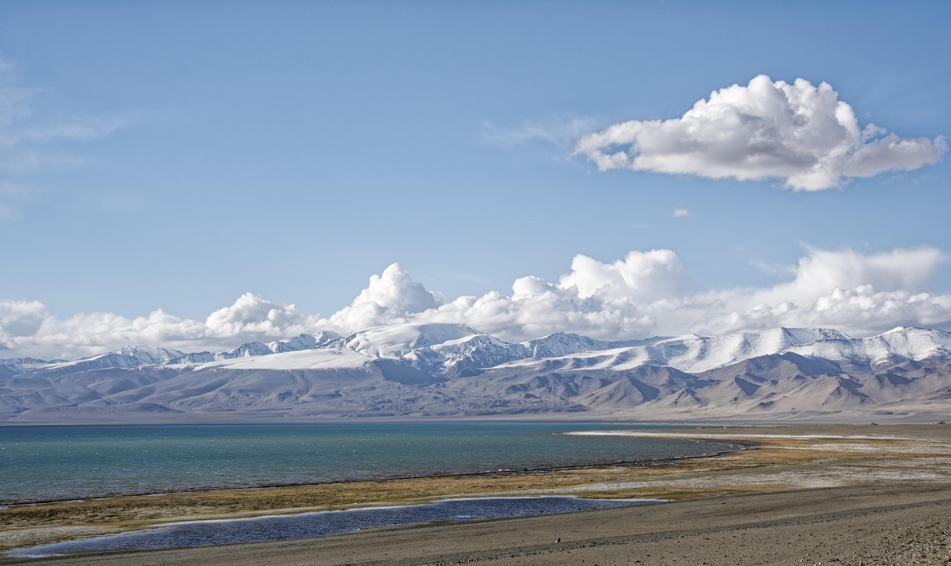 makalu-tajikistan-4628167_1920.jpg